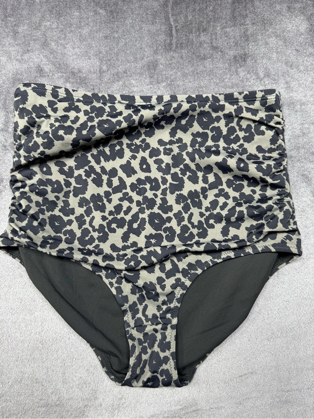 High-Waist Leopard Print Swim Bottoms - Black & Beige